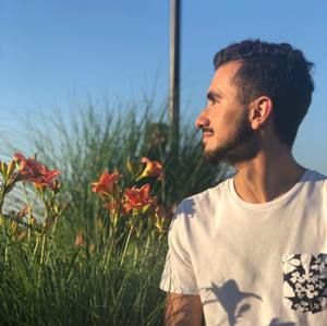 Meet your Posher, Amir